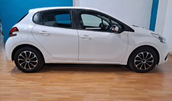 
										PEUGEOT 208 1.6 BLUE HDI ACTIVE completo									