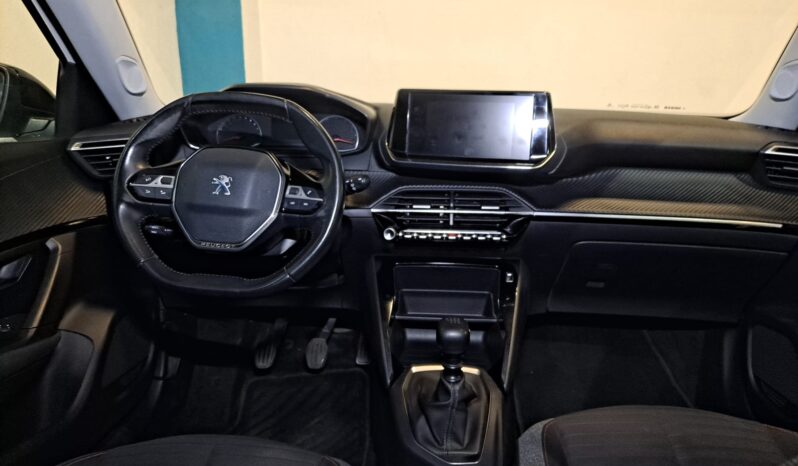 
								PEUGEOT 2008 1.2 PURETECH ACTIVE completo									