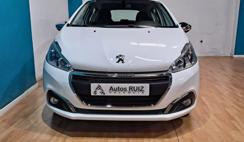 
								PEUGEOT 208 1.2 ACTIVE completo									