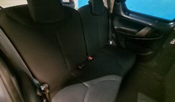 
										TOYOTA AYGO 1.0 LIVE completo									