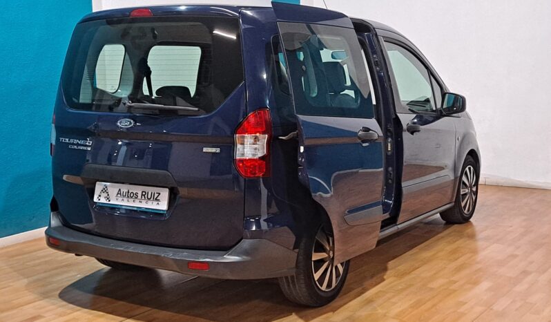 
								FORD TOURNEO COURIER 1.0 completo									