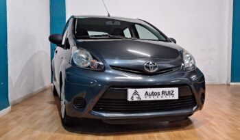 
										TOYOYA AYGO 1.0 LIVE completo									