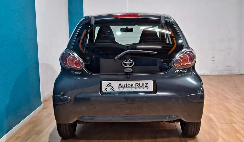 
								TOYOYA AYGO 1.0 LIVE completo									