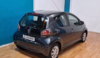 
										TOYOYA AYGO 1.0 LIVE completo									