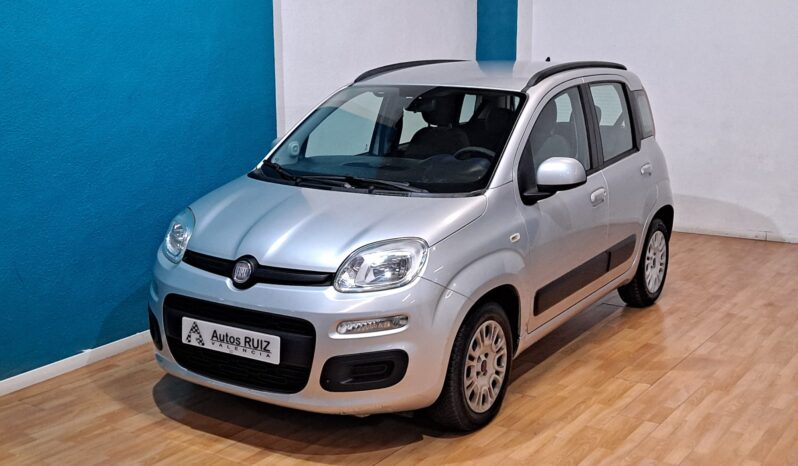 
								FIAT PANDA 1.2 LOUNGE completo									