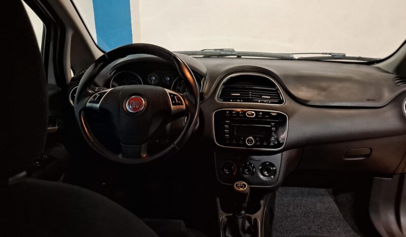 
								FIAT PUNTO 1.2 EASY completo									
