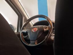 
										FIAT PUNTO 1.2 EASY completo									