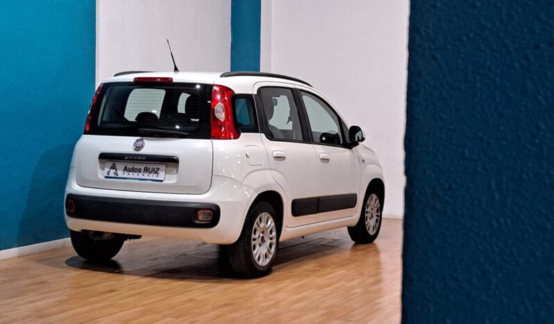 
								FIAT PANDA 1.2 LOUNGE completo									