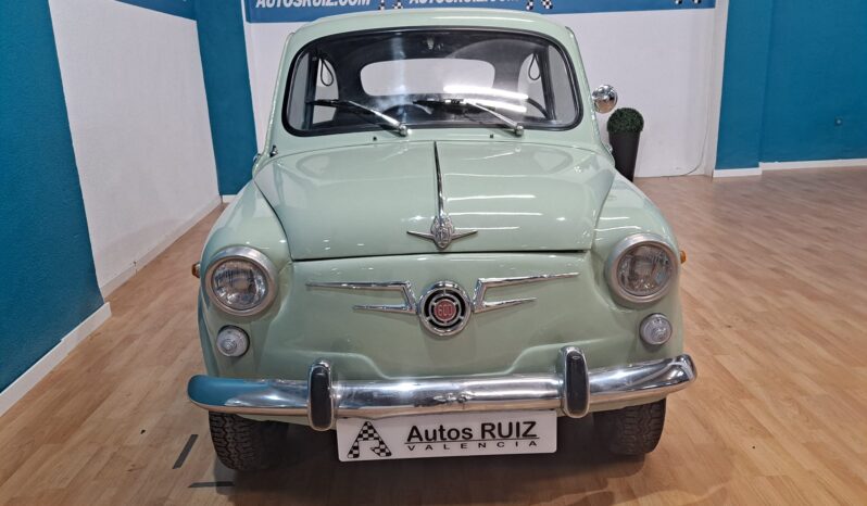 
								SEAT 600 D completo									