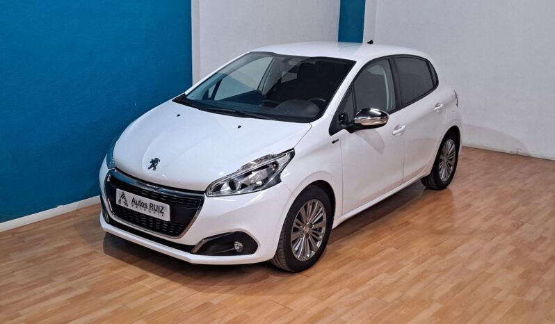 
								PEUGEOT 208 1.2 PURETECH ACTIVE completo									