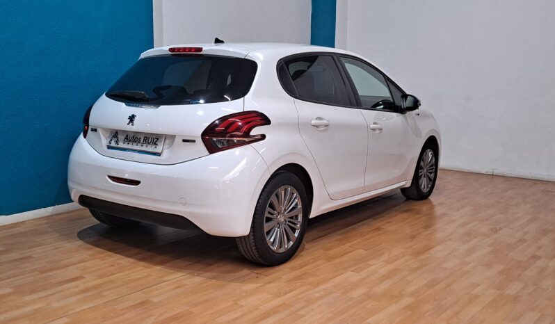 
								PEUGEOT 208 1.2 PURETECH ACTIVE completo									