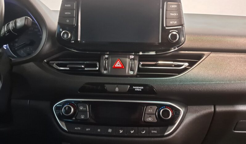 
								HYUNDAI I30 1.5 DPI KLASS completo									