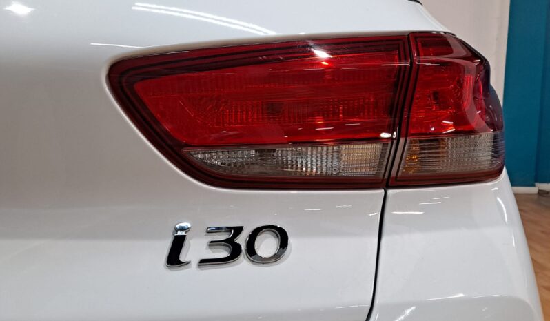 
								HYUNDAI I30 1.5 DPI KLASS completo									