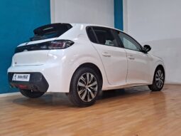 
										PEUGEOT 208 1.2 ACTIVE completo									