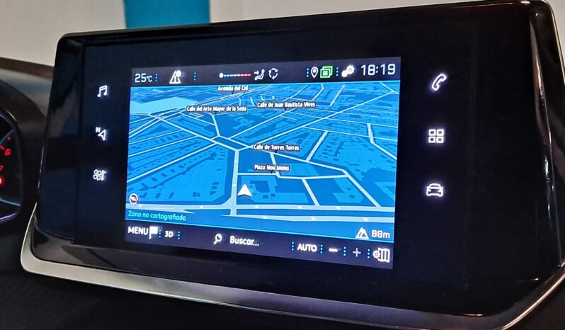 
								PEUGEOT 2008 1.2 ACTIVE completo									
