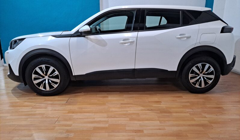 
								PEUGEOT 2008 1.2 ACTIVE completo									