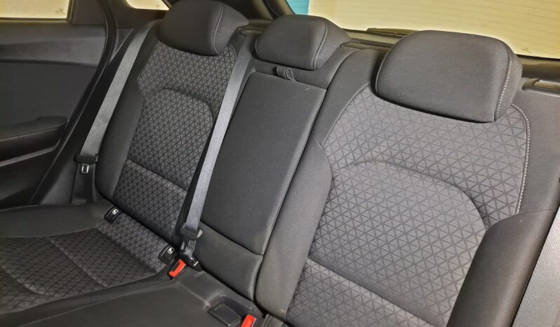 
								KIA CEED 1.0 T-GDI DRIVE completo									
