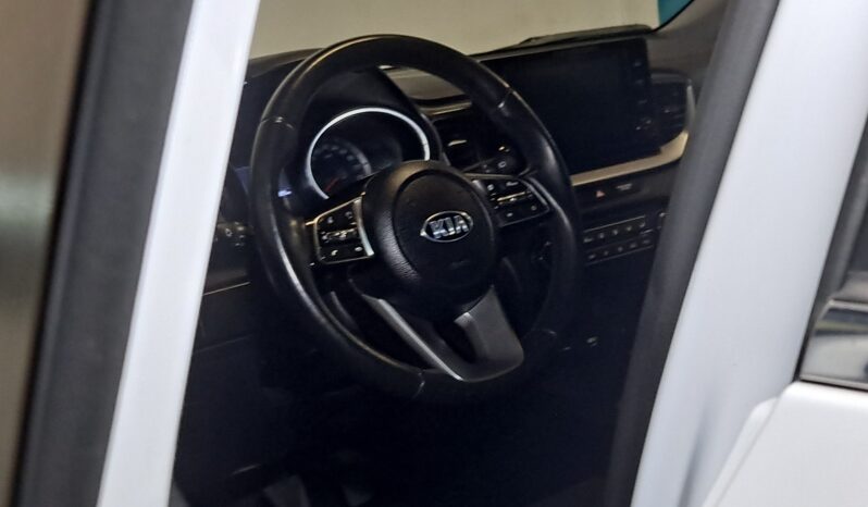 
								KIA CEED 1.0 T-GDI DRIVE completo									