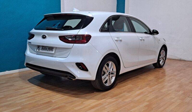 
								KIA CEED 1.0 T-GDI DRIVE completo									