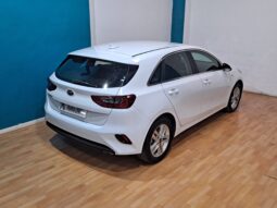 
										KIA CEED 1.0 T-GDI DRIVE completo									