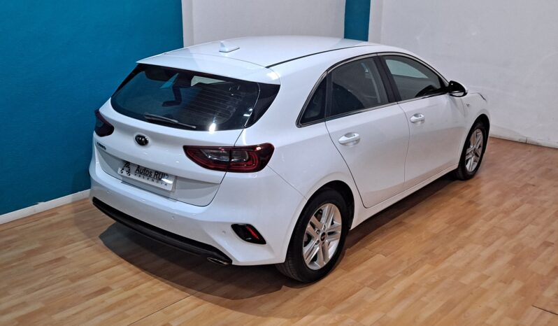 
								KIA CEED 1.0 T-GDI DRIVE completo									