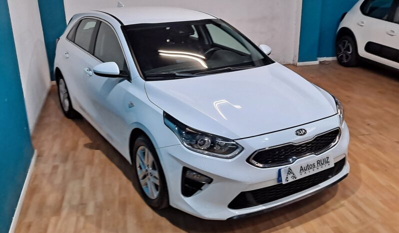 
								KIA CEED 1.0 T-GDI DRIVE completo									
