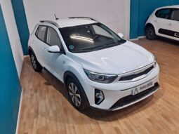 
										KIA STONIC 1.2 DPI CONCEPT completo									