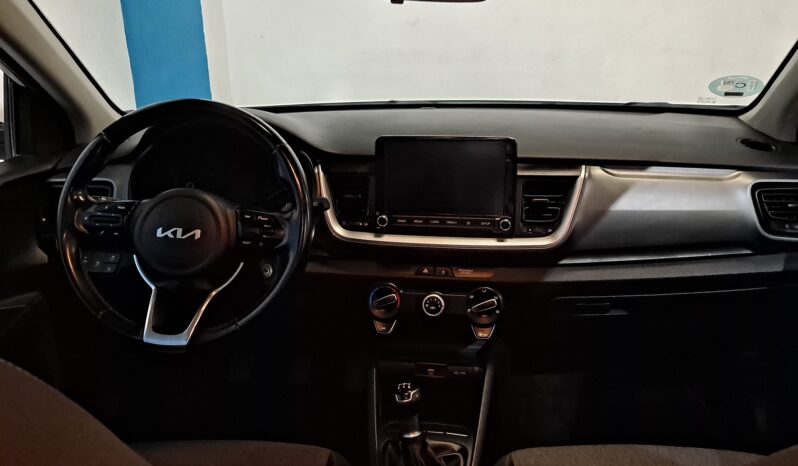 
								KIA STONIC 1.2 DPI CONCEPT completo									