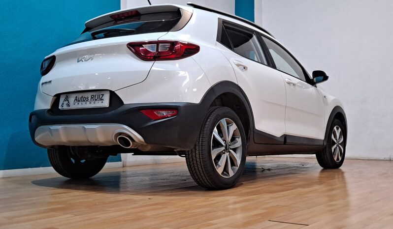 
								KIA STONIC 1.2 DPI CONCEPT completo									