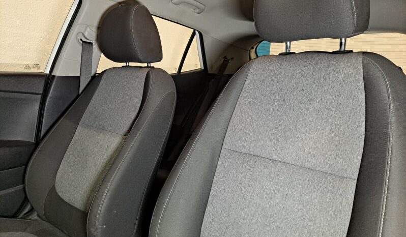 
								KIA STONIC 1.2 DPI CONCEPT completo									