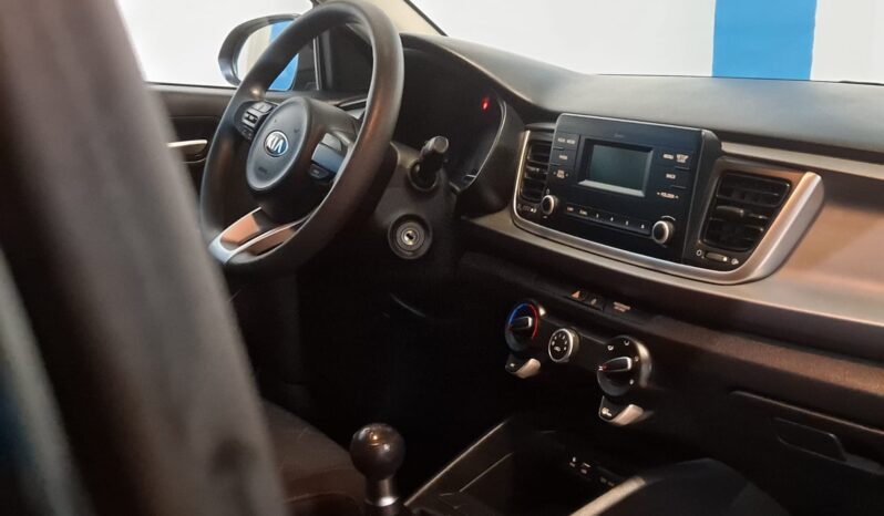 
								KIA RIO 1.2 CONCEPT completo									