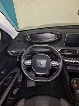 
										PEUGEOT 3008 1.5 ACTIVE PACK completo									