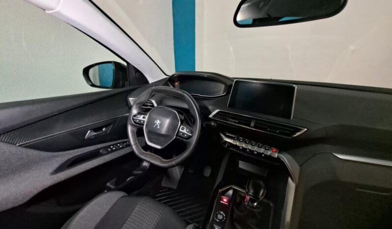 
								PEUGEOT 3008 1.5 ACTIVE PACK completo									