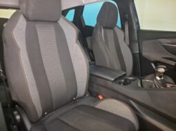 
										PEUGEOT 3008 1.5 ACTIVE PACK completo									