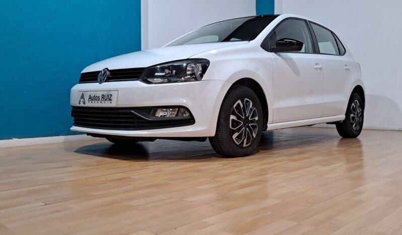 
								VOLKSWAGEN POLO 1.4 TDI BLUEMOTION completo									
