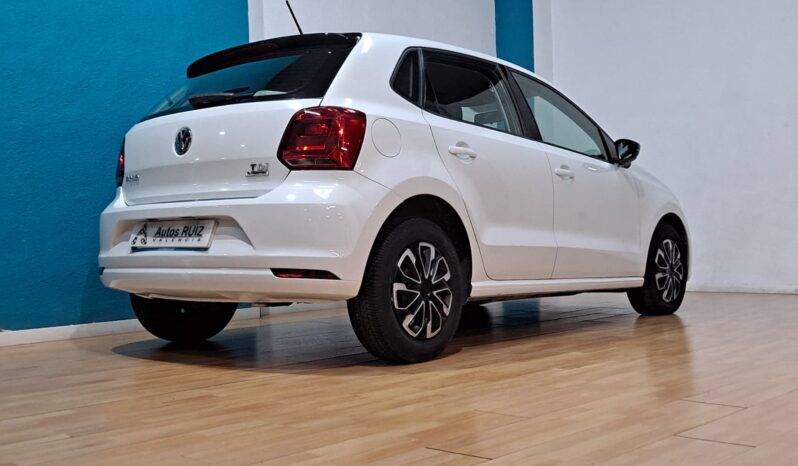 
								VOLKSWAGEN POLO 1.4 TDI BLUEMOTION completo									