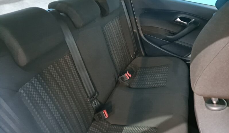 
								VOLKSWAGEN POLO 1.4 TDI BLUEMOTION completo									