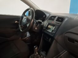 
										VOLKSWAGEN POLO 1.4 TDI BLUEMOTION completo									
