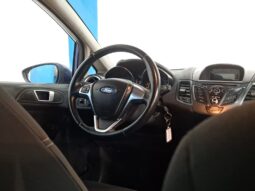 
										FORD FIESTA 1.2 TREND completo									