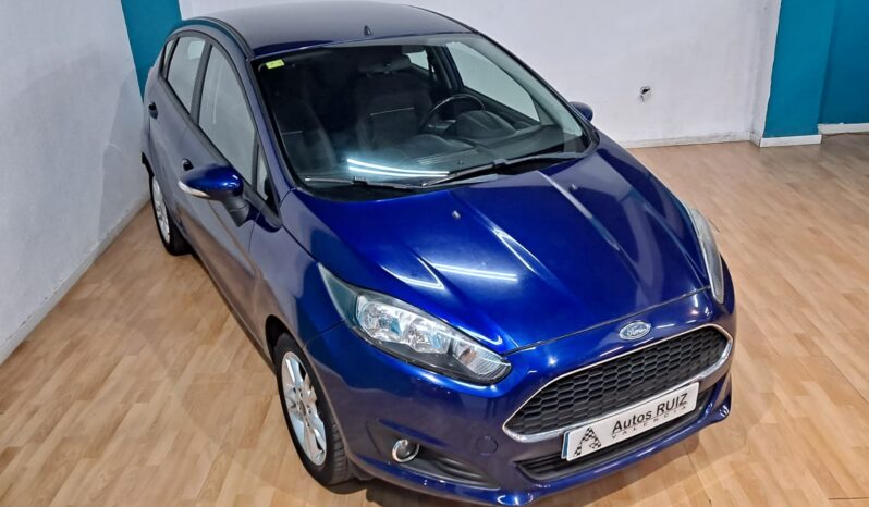 
								FORD FIESTA 1.2 TREND completo									