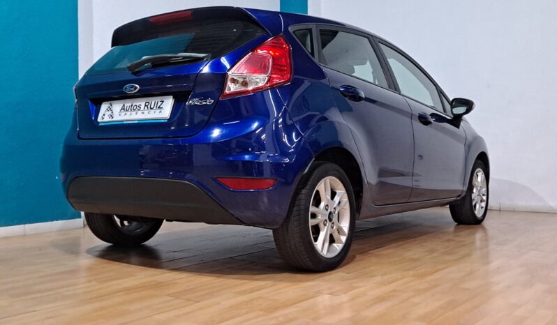 
								FORD FIESTA 1.2 TREND completo									