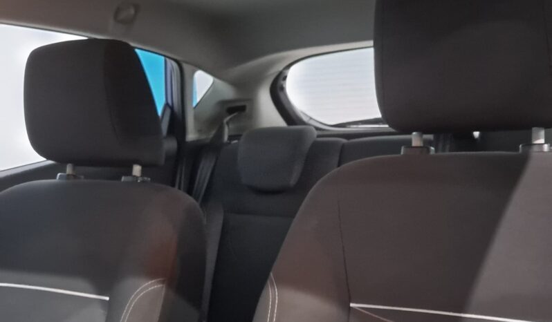 
								FORD FIESTA 1.2 TREND completo									