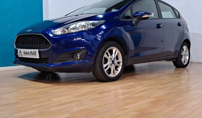 
								FORD FIESTA 1.2 TREND completo									