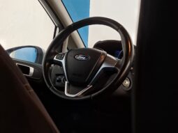 
										FORD FIESTA 1.2 TREND completo									