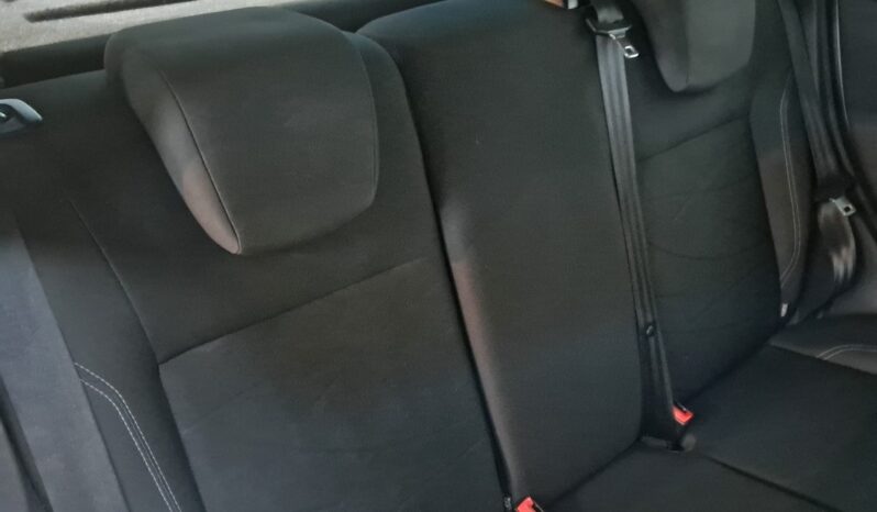 
								FORD FIESTA 1.2 TREND completo									