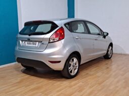 
										FORD FIESTA 1.2 TREND completo									