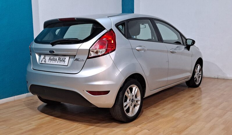 
								FORD FIESTA 1.2 TREND completo									