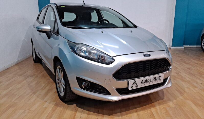 
								FORD FIESTA 1.2 TREND completo									