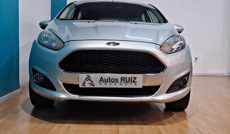 
								FORD FIESTA 1.2 TREND completo									