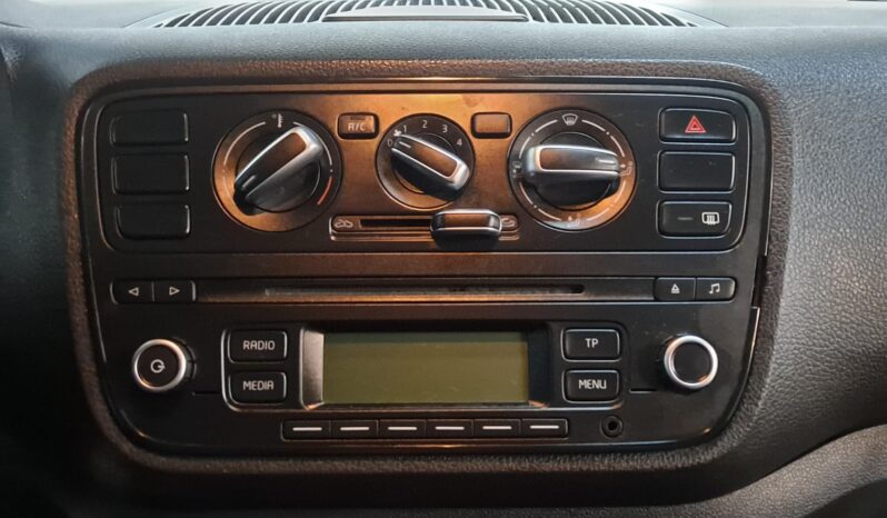 
								SKODA CITIGO 1.0 MPI ACTIVE completo									